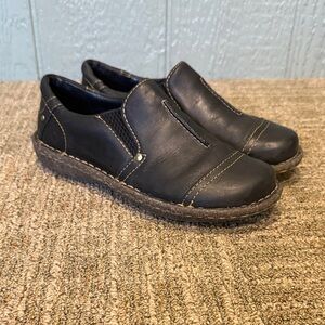 Born women’s black Nampa loafers - size 7